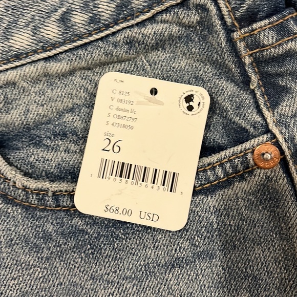 Free people they wash ripped jean shorts - Picture 3 of 4